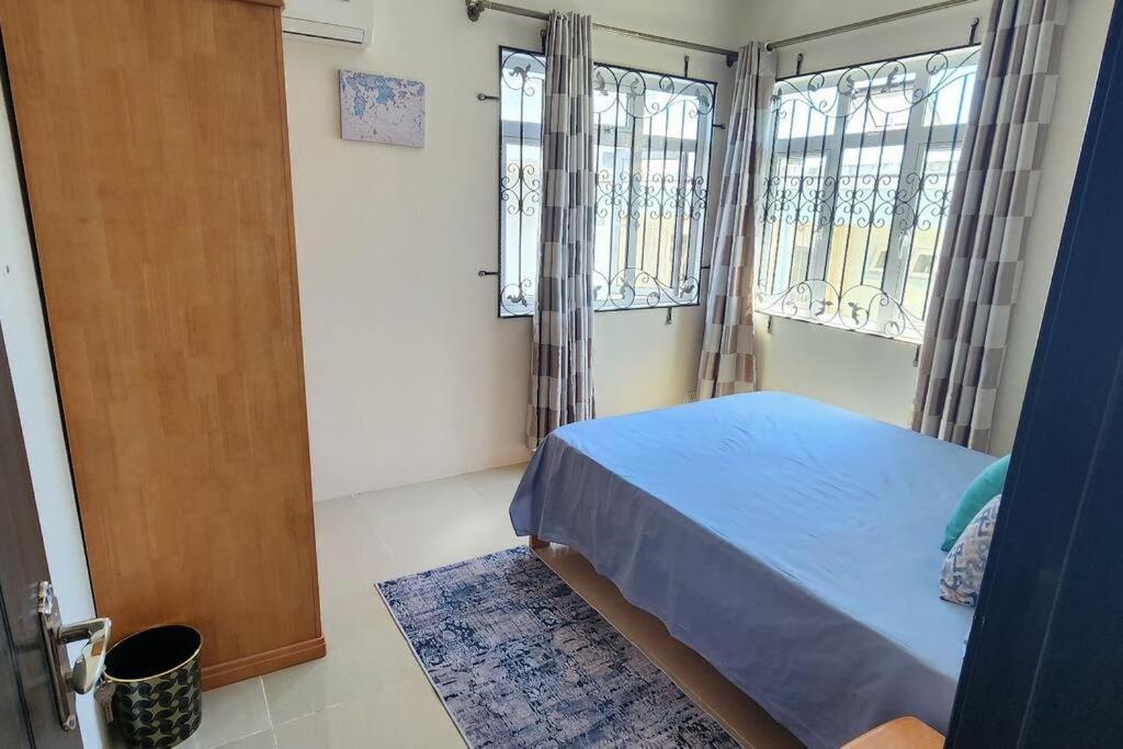 Number 9, 2Nd Floor,Pebble Bay Appartments 格兰贝伊 外观 照片